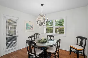518 S See-Gwun Ave, Mount Prospect, IL 60056 - Photo 13