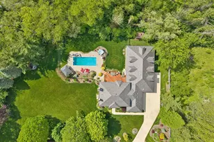 5229 Briarcrest Ln, Long Grove, IL 60047 - Photo 3