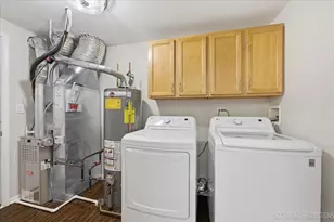 398 Chesapeake Ln, Oswego, IL 60543 - Photo 23