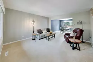 599 St Andrews Ct, Crystal Lake, IL 60014 - Photo 5