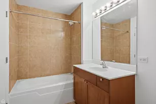 1600 S Indiana Ave, Chicago, IL 60616 - Photo 11