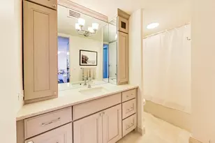 1960 N Lincoln Park W, Chicago, IL 60614 - Photo 13