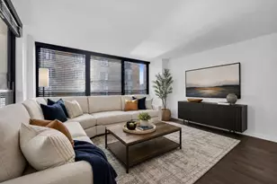 222 E Pearson St, Chicago, IL 60611 - Photo 3