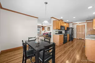 173 Northshore Rd, Elgin, IL 60123 - Photo 9