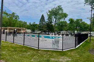 173 Northshore Rd, Elgin, IL 60123 - Photo 29