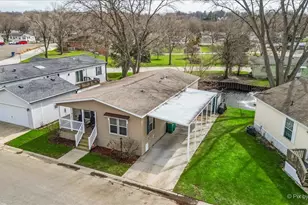 173 Northshore Rd, Elgin, IL 60123 - Photo 31