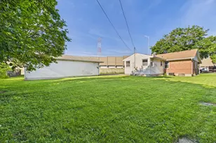 8133 S 85th Ct, Justice, IL 60458 - Photo 15