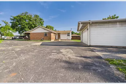 8133 S 85th Court, Justice, IL 60458 - Photo 19