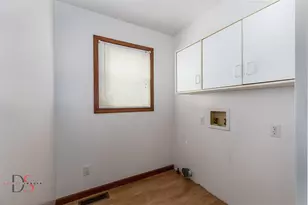 215 De Soto St, Ottawa, IL 61350 - Photo 5
