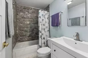 1800 W Roscoe St, Chicago, IL 60657 - Photo 13