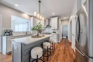 259 Millcreek Ln, Naperville, IL 60540 - Photo 9