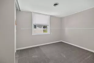 102 N Woodlawn St, Downs, IL 61736 - Photo 7