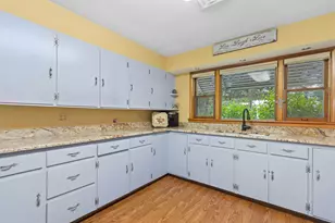 3607 W Clover Ave, McHenry, IL 60050 - Photo 11