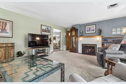 3607 W Clover Avenue, McHenry, IL 60050 - Photo 7