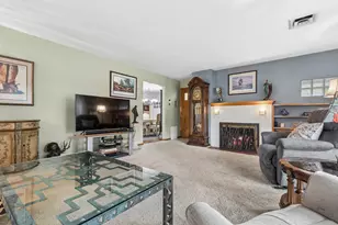 3607 W Clover Ave, McHenry, IL 60050 - Photo 7