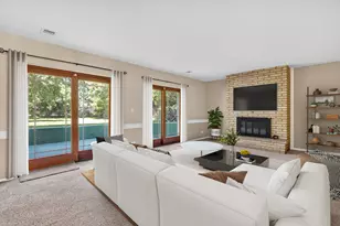 908 S Arlington Heights Rd, Arlington Heights, IL 60005 - Photo 17