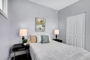 8030 S Constance Ave, Chicago, IL 60617 - Photo 23