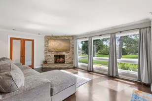 606 Country Club Dr, Itasca, IL 60143 - Photo 5