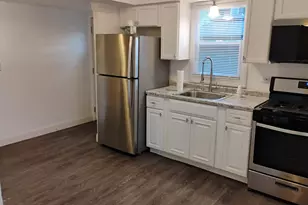 1608 11th St, Waukegan, IL 60085 - Photo 3