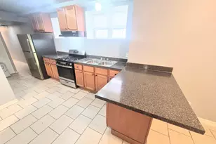 6030 S Eberhart Ave, Chicago, IL 60637 - Photo 3