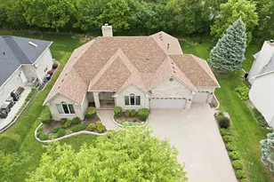 10735 Christopher Dr, Lemont, IL 60439 - Photo 1
