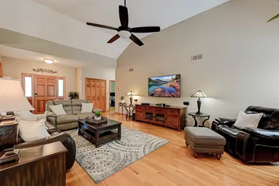 10735 Christopher Drive, Lemont, IL 60439 - Photo 5