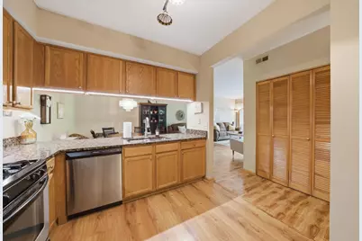 7841 W 157th Street #305, Orland Park, IL 60462 - Photo 17
