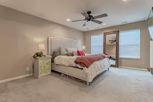 1609 Deer Pointe Dr, South Elgin, IL 60177 - Photo 9