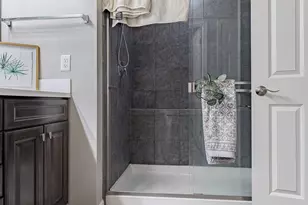 1609 Deer Pointe Dr, South Elgin, IL 60177 - Photo 11