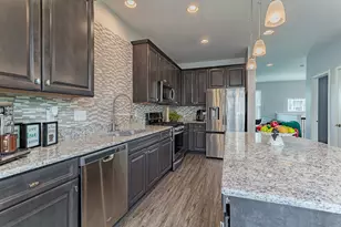 1609 Deer Pointe Dr, South Elgin, IL 60177 - Photo 7