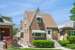 2044 N Newland Ave, Chicago, IL 60707 - Photo 1