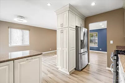 608 N White Lane, Hainesville, IL 60030 - Photo 15