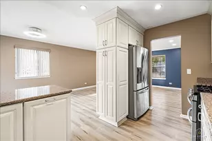 608 N White Ln, Hainesville, IL 60030 - Photo 15