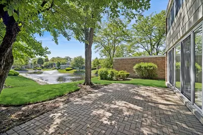 137 Avon Road, Northbrook, IL 60062 - Photo 23