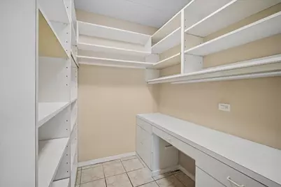 137 Avon Road, Northbrook, IL 60062 - Photo 9