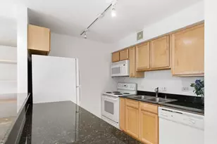 5854 N Kenmore Ave, Chicago, IL 60660 - Photo 11