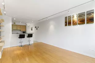 5854 N Kenmore Ave, Chicago, IL 60660 - Photo 5