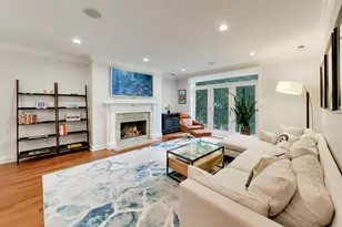 844 W Roscoe St, Chicago, IL 60657 - Photo 3