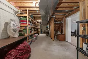 2402 Sanford Ln, Normal, IL 61761 - Photo 39