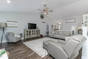 2402 Sanford Ln, Normal, IL 61761 - Photo 13