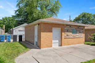 1306 E 88th Pl, Chicago, IL 60619 - Photo 25