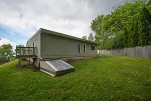 125 Cheri Ln, Antioch, IL 60002 - Photo 3