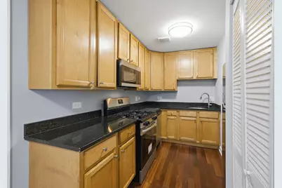 1937 W Pratt Boulevard #2N, Chicago, IL 60626 - Photo 3