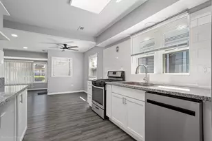 353 W 15th Pl, Chicago Heights, IL 60411 - Photo 3