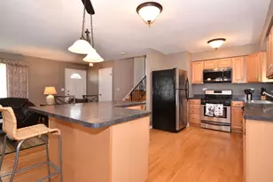 861 S Hawthorne Ave, Elmhurst, IL 60126 - Photo 17