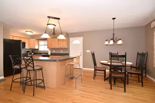 861 S Hawthorne Ave, Elmhurst, IL 60126 - Photo 13
