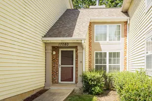 17080 W Cunningham Ct, Libertyville, IL 60048 - Photo 5