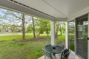 145 Willow Pkwy, Buffalo Grove, IL 60089 - Photo 23