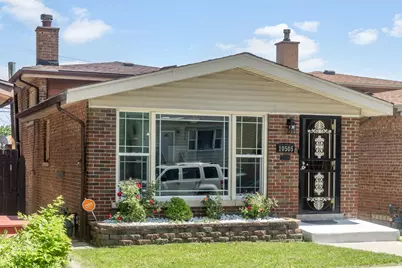 10505 S Avenue F, Chicago, IL 60617 - Photo 1