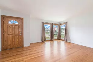 7701 W Victoria St, Chicago, IL 60631 - Photo 3